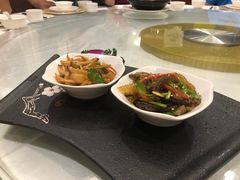 凉拌脆鱿拼鱼皮-老洋坊饭店(厚街东宝路店)