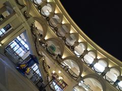 -王府井奥莱临潼小镇(临潼店)