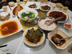 -华光驿站私房菜·黑金冠