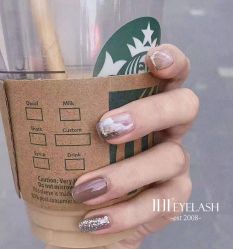 -吉吉靓甲美睫