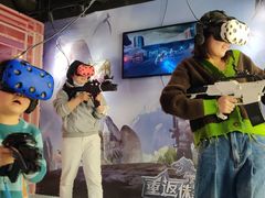 -VR+乐园·VR电竞·家庭亲子·密室逃脱·轰趴团建