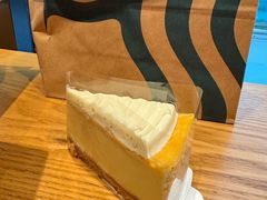 -星巴克(青岛火车北站候车大厅店)