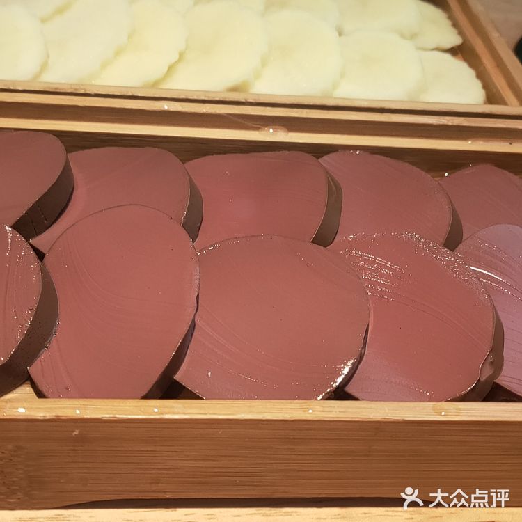 你肯定猜不出这个是什么店。刚开始我也不知道是个啥店