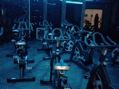 -奥力健身游泳俱乐部(华悦店)