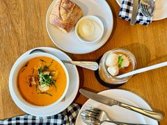 -ROAST coffee & eatery