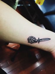 -越域刺青