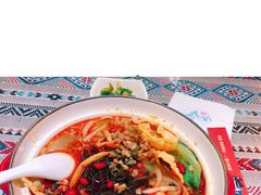小螺莉螺蛳粉-丽丽三鲜螺蛳粉(田林路店)