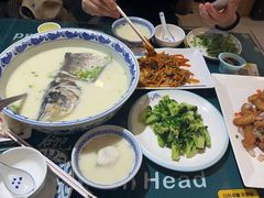 -南京金牛湖巨碗鱼头
