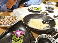 -旺角里·榴莲鸡煲(兴华商场分店)