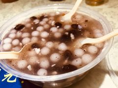 -芳婆糕团店(王府大街店)