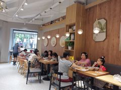 大堂-小桃园·豆浆油条(复兴中路店)