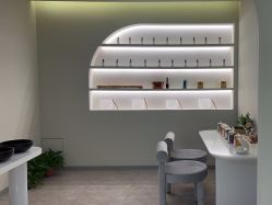 -VE专注问题肌·赛诺龙&科学美肤中心