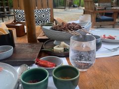 -三亚艾迪逊酒店·海滩烧烤 BARBACOA·现场乐队·浪漫晚餐·烧烤海鲜