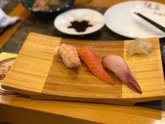 手握寿司三种-天正河鲀·河豚亭(大连店)