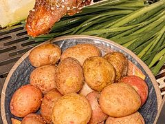 -呼吉牧蒙古烤肉·烧烤·小龙虾