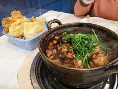 -渝君重庆火锅(嘉宾路店)