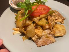 越式盐焗麻油鸡-大头虾越式风味餐厅(光明广场店)