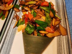 -香巴拉云南餐厅(华莱坞店)