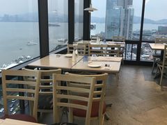 靠窗位-必胜客(海滨店)