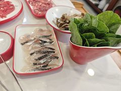 -毛辣果·贵州红酸汤牛肉火锅(西单店)