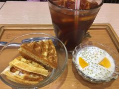 -佰搭果·广式茶餐厅(西华路店)