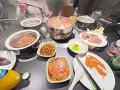 -钱小奴海鲜自助黑金店(杭州滨江龙湖店)
