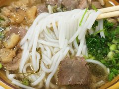 -花溪牛肉粉(八鸽岩店)