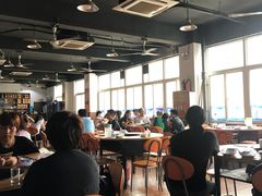 大堂-皖北巫氏三胖地锅鸡(长淮总店)