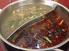 -老石黑山羊毛驴肉火锅(金凯广场店)