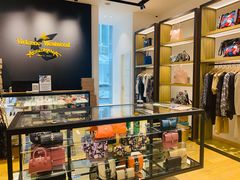 -Vivienne Westwood(上海来福士广场店)