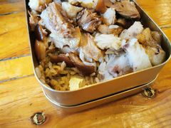招牌肘子浇汁米饭-有肉食·虎九闽菜(798艺术区店)