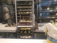 面包甜点陈列柜-面包新语(滨湖万达店)