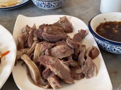 -东北菜冰城一家人