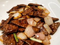 洋葱爆猪肝-虎哥私房菜(馒头山店)