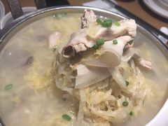 杀猪烩菜-天怡興·百年蒸饺(中心书城店)