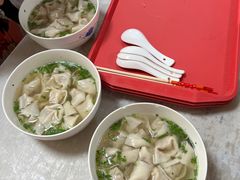 小馄饨-周震馄饨