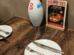 -HIGH FIVE哈福手工汉堡(桂林路店)