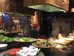 -四海一家自助餐(益田假日广场店)