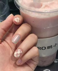-七月美睫 美甲