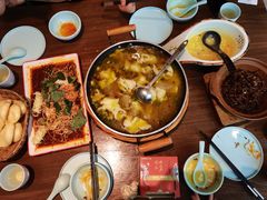 -有红鸡毛店·川菜(建设路店)