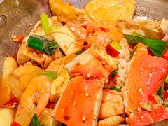-七欣天香辣蟹火锅(闵行浦江欢乐颂店)