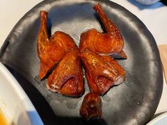 脆炸乳鸽-荣小馆(安达仕店)