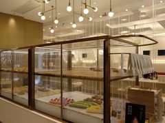 面包甜点陈列柜-奈雪的茶(华侨城创意园店)