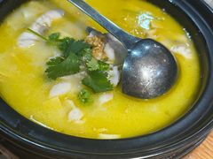 -九锅一堂酸菜鱼(万达广场店)