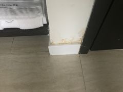 房间里发霉-西湖茶墅