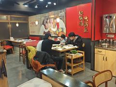-鲁员外地锅鸡地锅鱼(古墩路店)