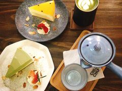-彳亍咖啡·这里(水湾路店)
