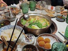 -喃喃椰·糟粕醋·椰子鸡火锅(七堡花园店)