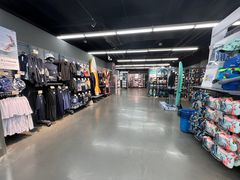 -迪卡侬(西三旗店)