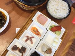 老妈经典过桥米线-老妈米线(港龙店)